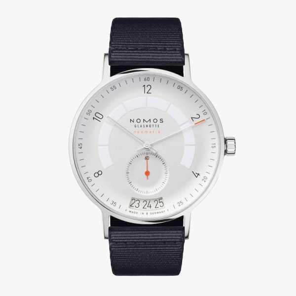 Watch M7